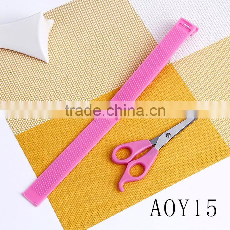 AOY15 Plastic handle hair scissors set, easy carry safty hair cutting scissors with comb