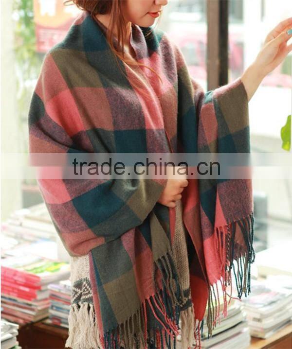 Hot sales different colors choice fashion design fake cashmere plaid pattern design scarf with tassel warm fashion scarf