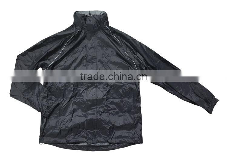 Convenient lightweight waterproof nylon mens rain jacket