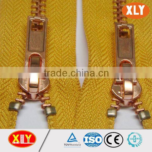 Shenzhen China zipper manufacturer sale metal zipper