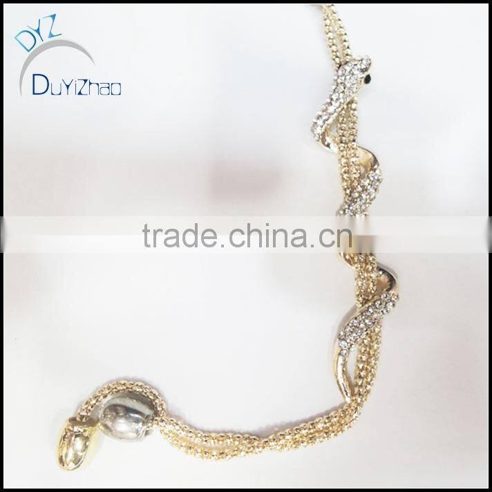 Chinese suppliers high quality charm zodiac pendant with snake