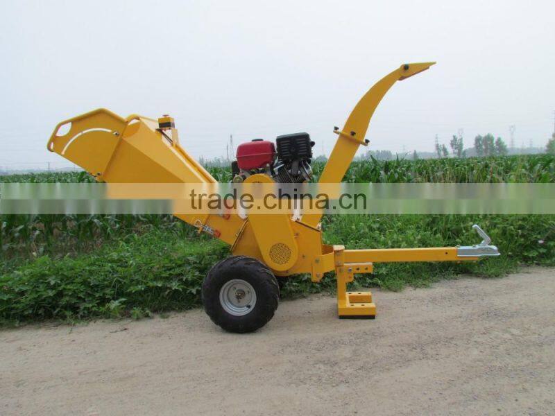 Petrol garden wood mulcher shredder