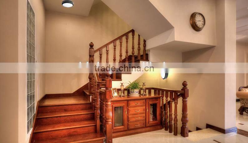 ROUND 20W BULKHEAD LIGHTING WITH ALUMINIUM OPAL DIFFUSER BLACK AND WHITE HOUSING