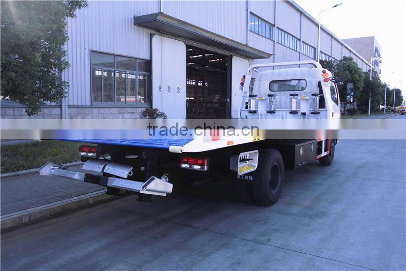 Dongfeng RHD 4TON road wrecker truck