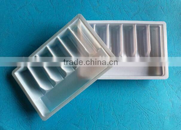 Blister plastic pharmaceutical packing tray