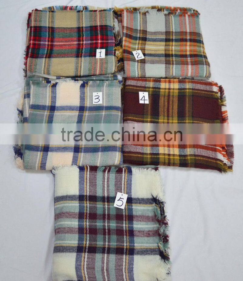 2017 Hot popular lady knitted 100%acrylic plaid checked shawl