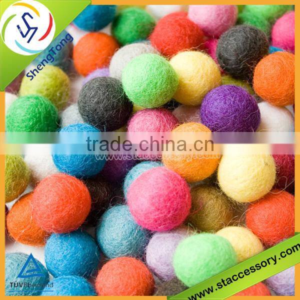 high quality wool felt ball/handmade felt balls/2cm felt balls
