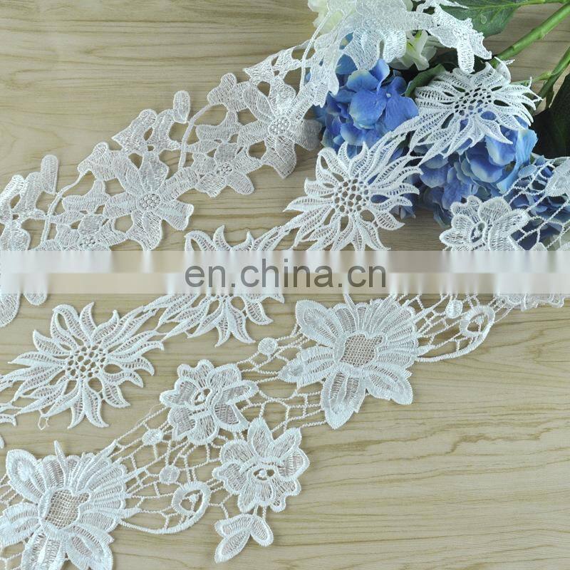 2017 hot sale white polyester garment embroidered lace