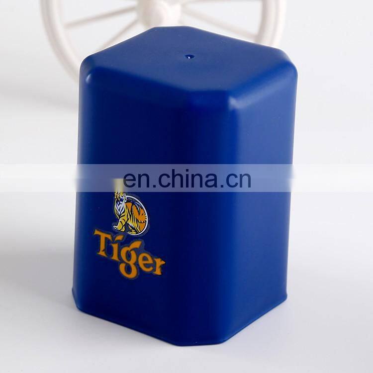 Hot Sale plastic dice cup Plastic dice cup custom set household