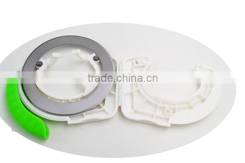 Round Blade Pizza Cutter