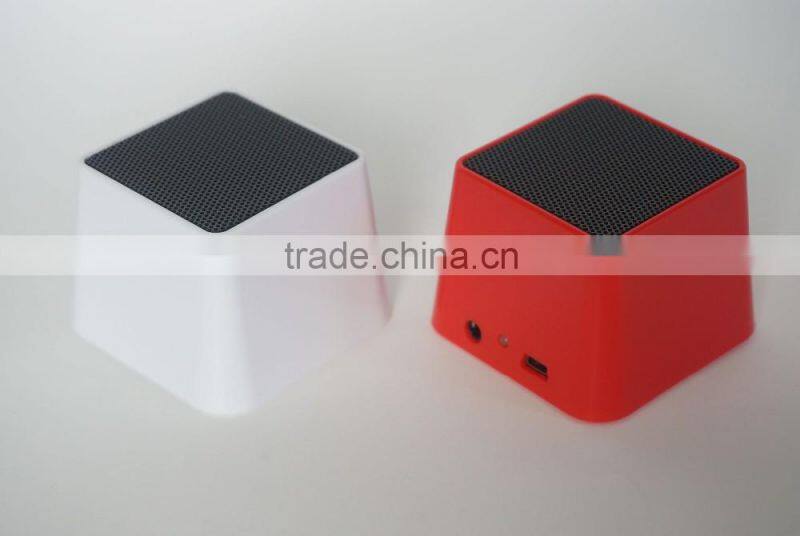 AWS1018 New Active green cute bluetooth speaker portable