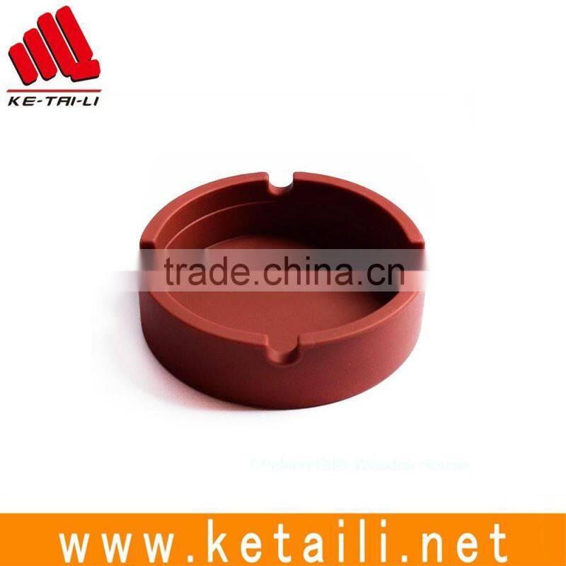 Best Selling Custom Design Silicone Rubber Round Gift Smoking Accessories Ashtray Supplier