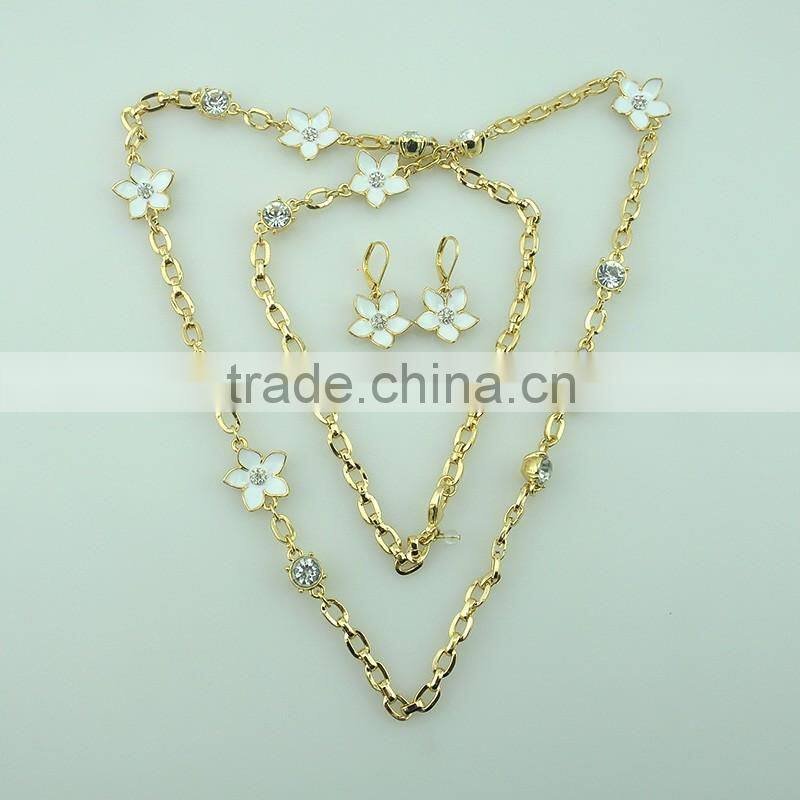 Wholesale Gold Chain Enamel Flower Rninestone Fashionable Jewelry Necklace Set