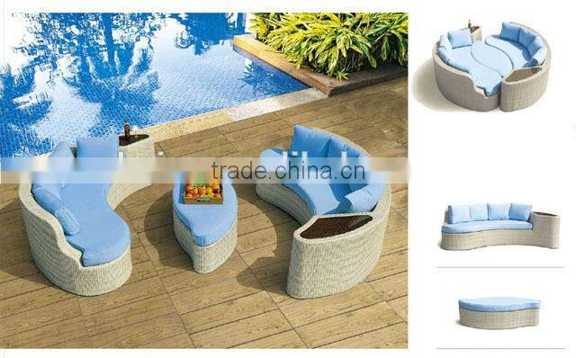 outdoor wicker rattan apple bed