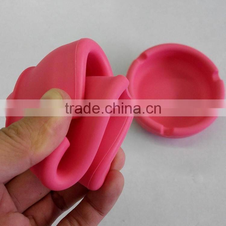 Hot selling promotional gift silkscreen printing round silicone ashtray
