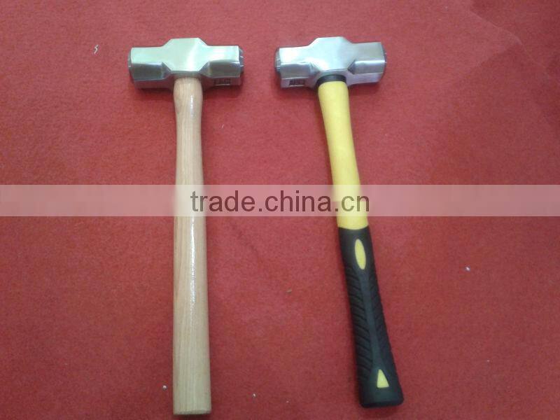 sledge hammer with handle