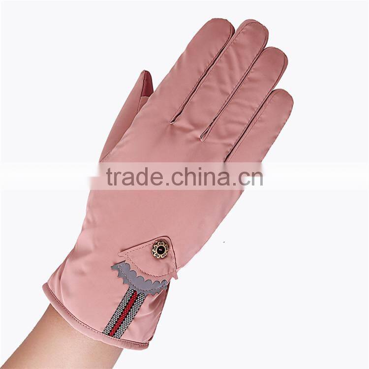 China Anti-slip Touch Screen Big Warm Cotton Polyester Gloves Winter Warm Embroidered Glove