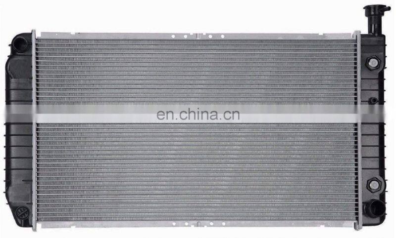 Radiator For 1996-2002 Chevy Express 1500 2500 GMC Savana V6 V8