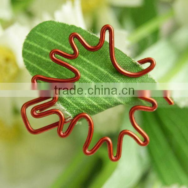 the good looking Red paper clip trade