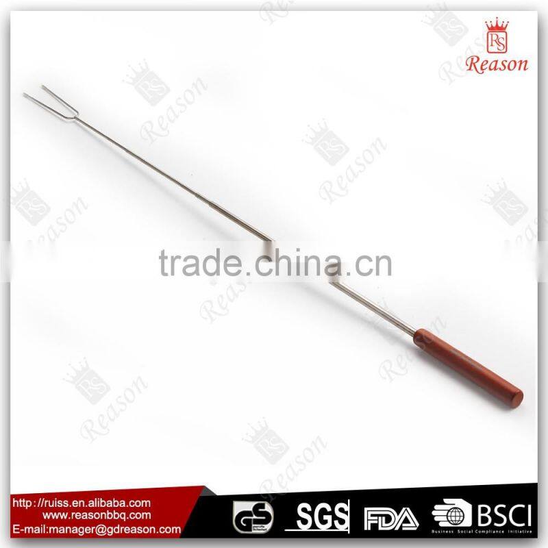 Unique personalized telescopic roasting bbq fork with soft handle