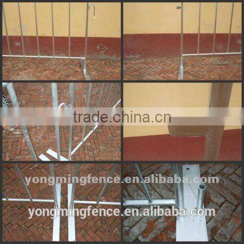 Metal crowd control barrier holder