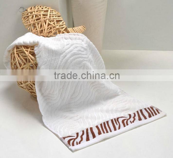 High quality luxurious hotel towel 100% cotton customized yarn-dyed bath towel