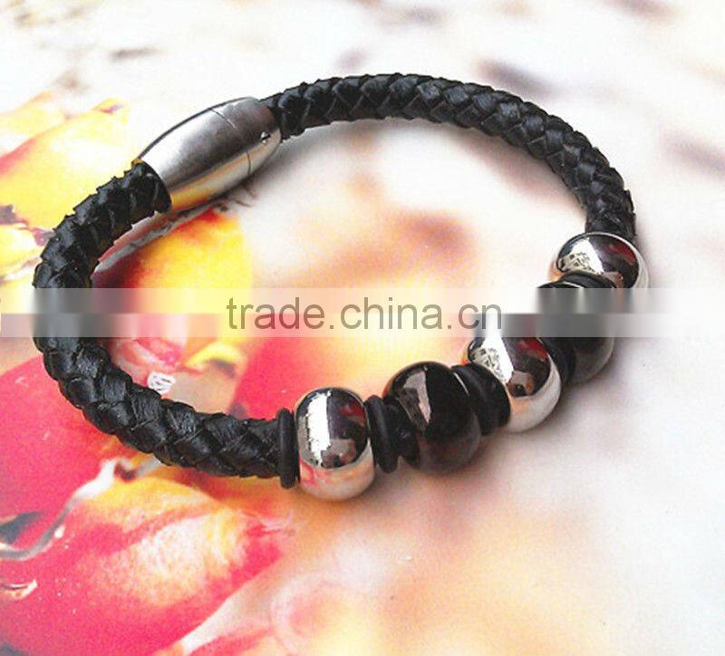 titanium new product for 2013 jewelry bracelet vners with magnet
