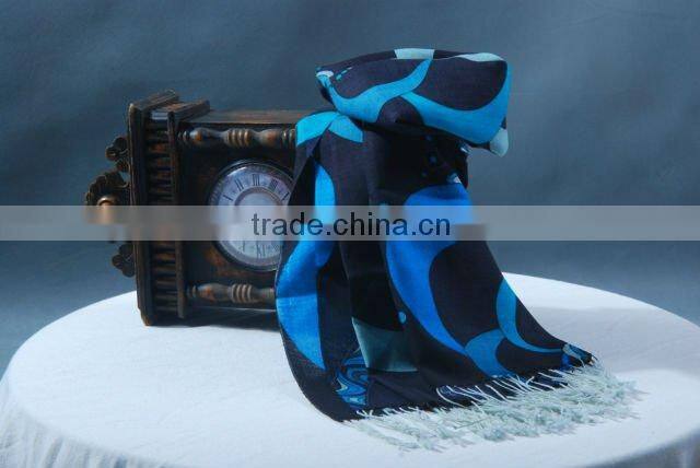 wholesale fashion wool printed scarf with fringe woolen printed scarf shawl pashmina high quality wool neck scarves poncho bulk