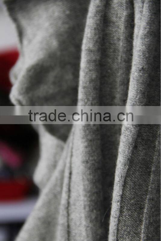 Ruffled Pure Cashmere Knitted Scarf