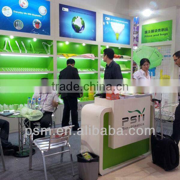 Plastic bread clip with spoon