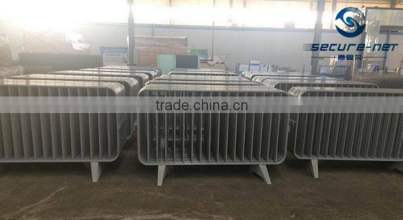 reinforcing temporary steel fence crowd control barrier system