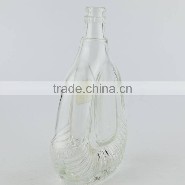 700ml unique shape clear empty vodka glass bottle
