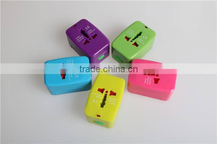 2016 HOT New Corporate Gift for VIP Customer unviersal travel adapter for Travel Gift Business
