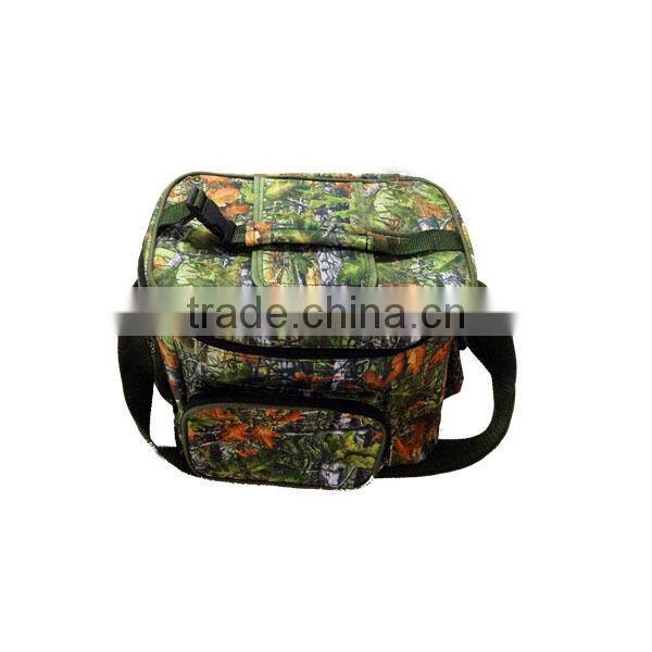 Portable cooler bag for bottle