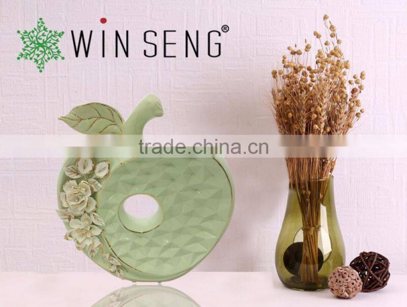 Porcelain Home Decoration /Ceramic Craft with apple
