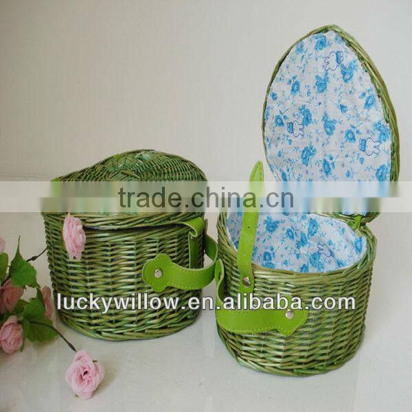 Cylindrical cosmetic wicker basket small storage basket with lids