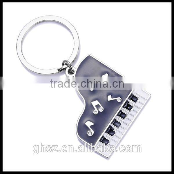 New design cute playing card key chain ring company