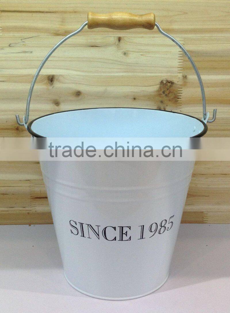 Galvanized Metal Laundry Bucket