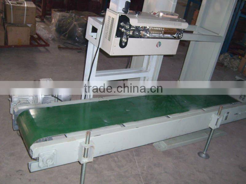 Ball fertilizer packing machine