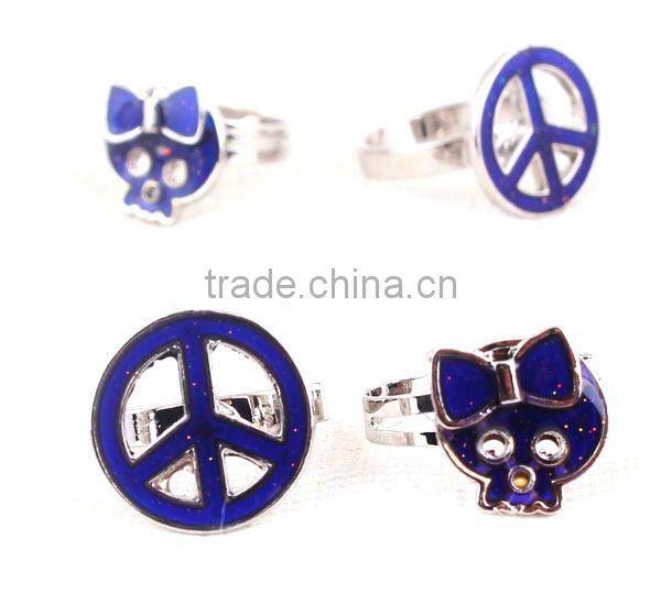 Safe Material Varied Colors Cute and Lovely Sea Horse Shape Women Jewelry Ring for Retailer