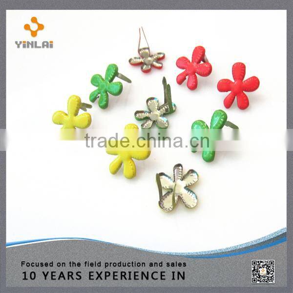 Flower shaped brads