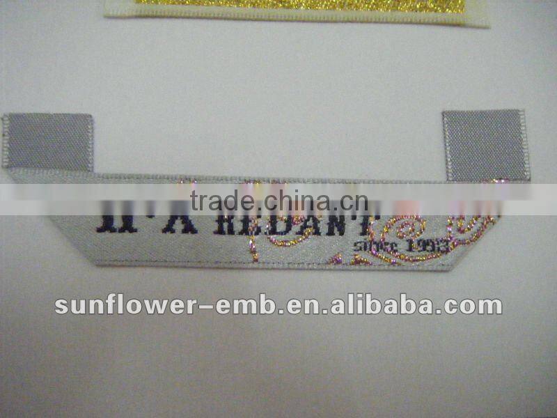 Woven clothing label