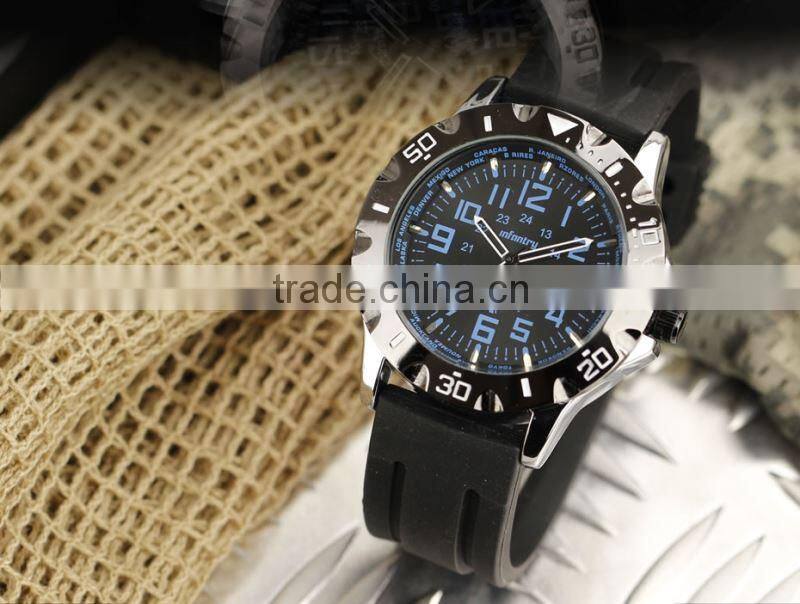 INFANTRY Luxury Men' s Date Quartz Sport Black Rubber Watch