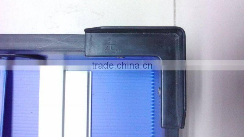 Black plastic non-foldable edge corners for danpla box