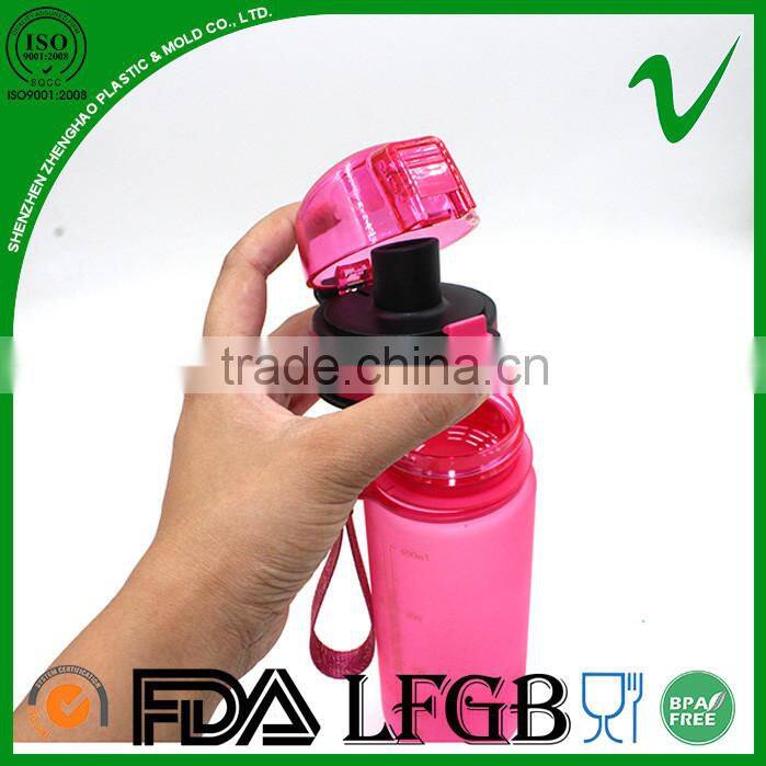 hot sale BPA free unique water plastic bottle with joyshaker design