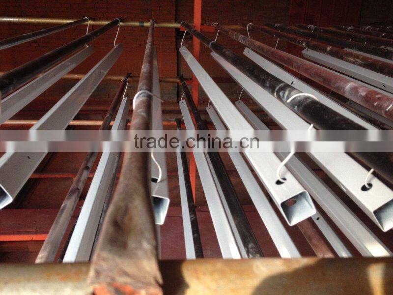 Electrostatic spray steel pipe for garden fence
