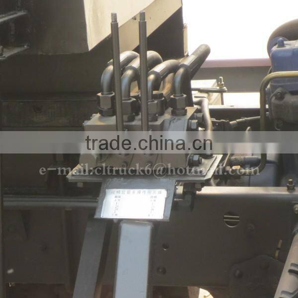 4*2 DONGFENG Hanging Bucket Garbage Truck 5m3