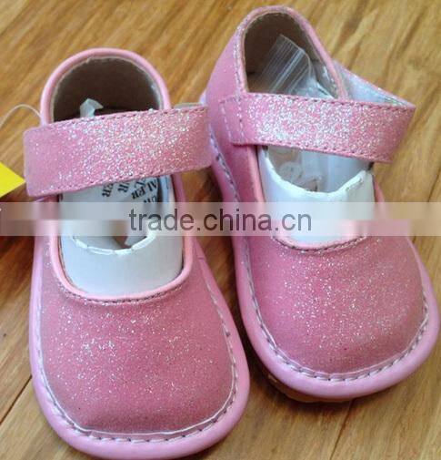 Wholesale handmade kids shoes with sound shoes for children