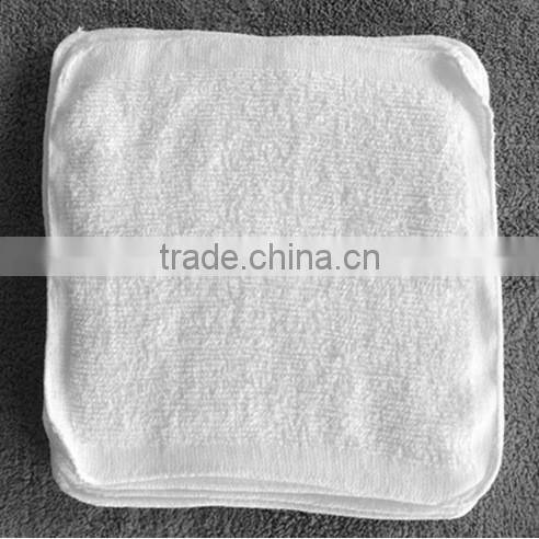 Disposable hot and cold airline towels 10x10