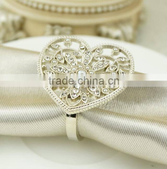 fashionable heart shape plastic pearls metal alloy napkin rings for wedding